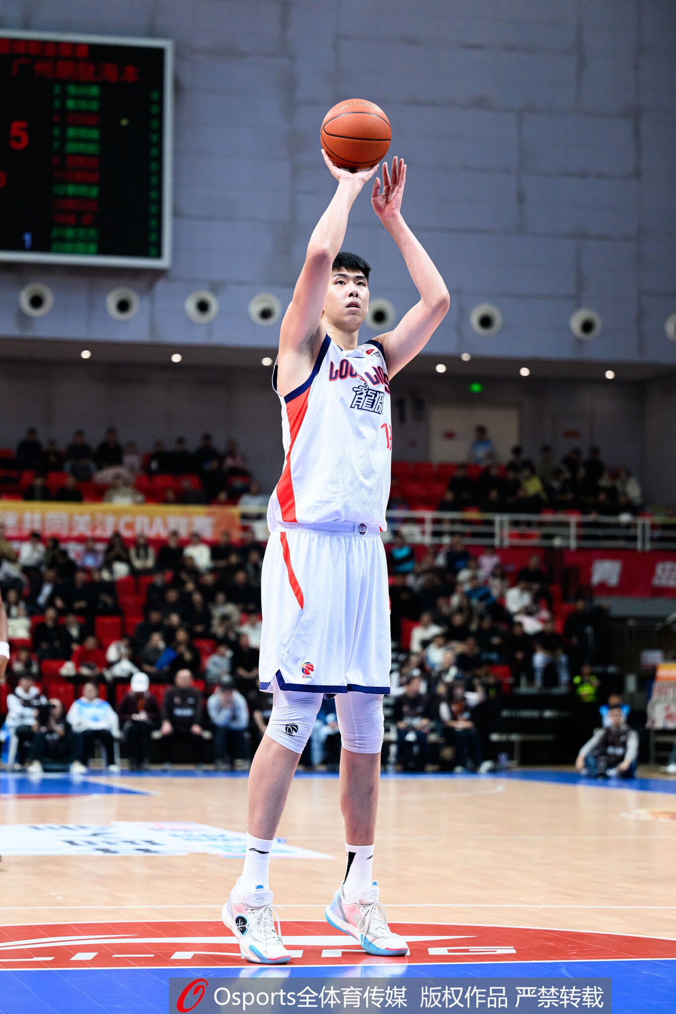 赛事直播-媒体人：徐昕可能早就有能力成为CBA主力轮换 没打好肯定另有原因